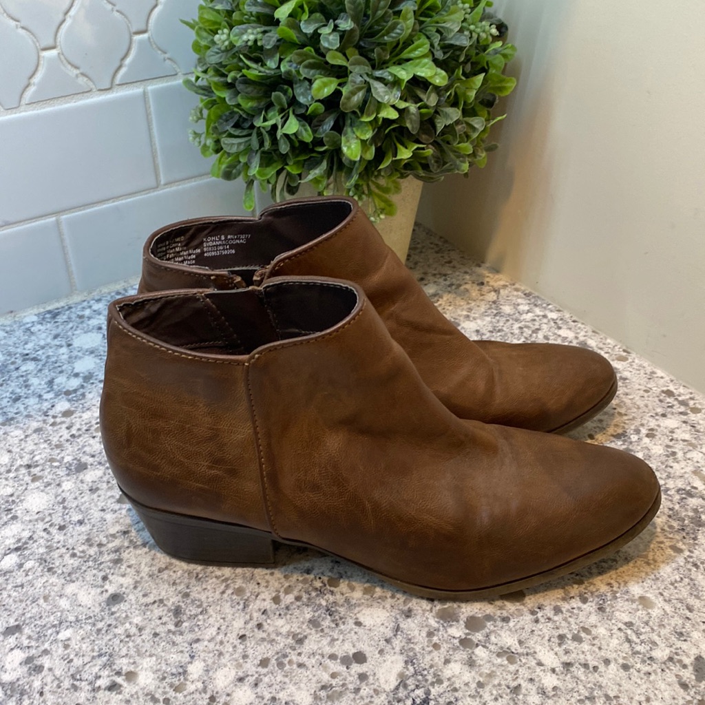 Simply Vera Brown Ankle Boots Size 9.5